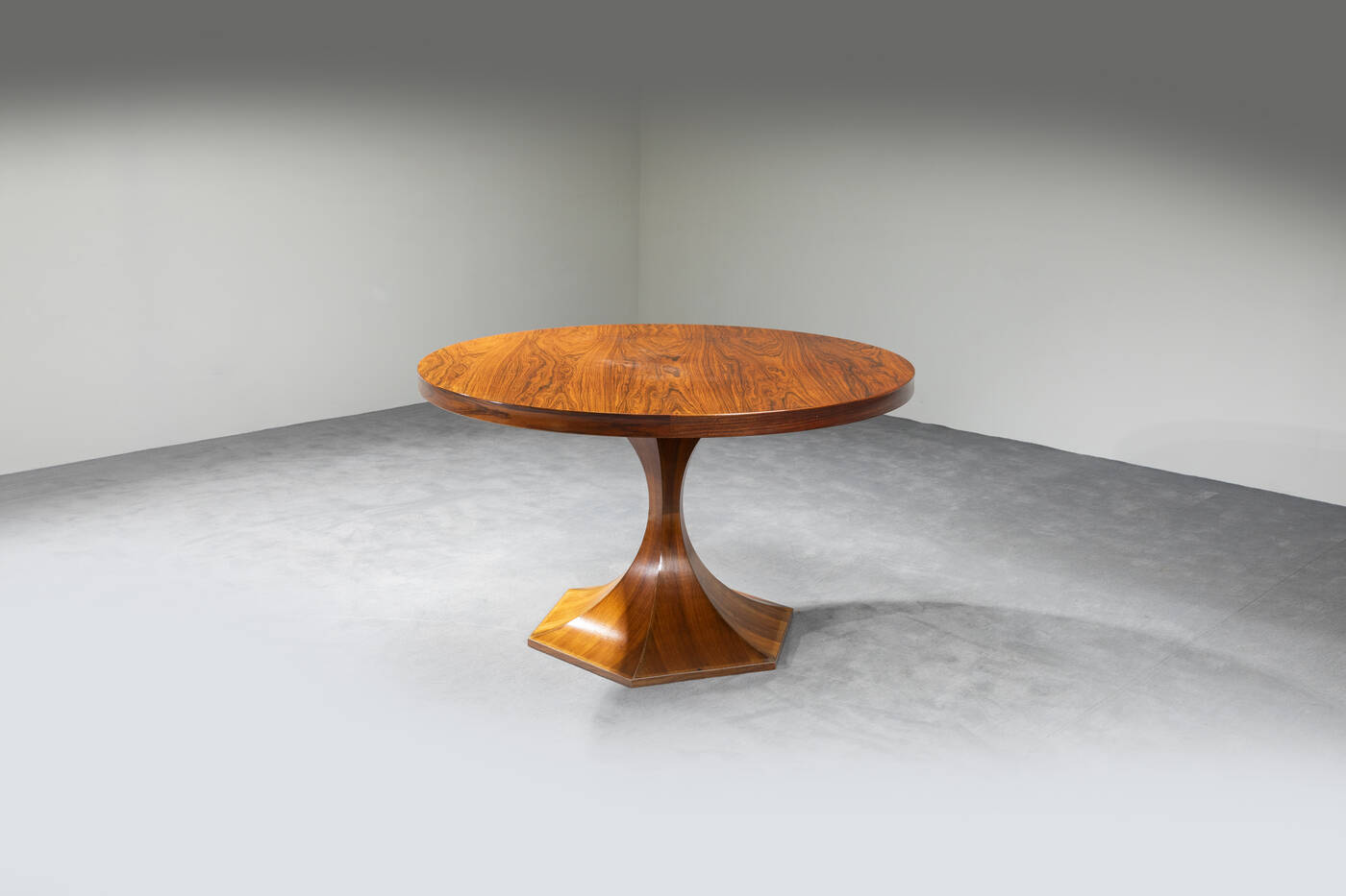 CARLO DE CARLI, attribuito - Tavolo rotondo