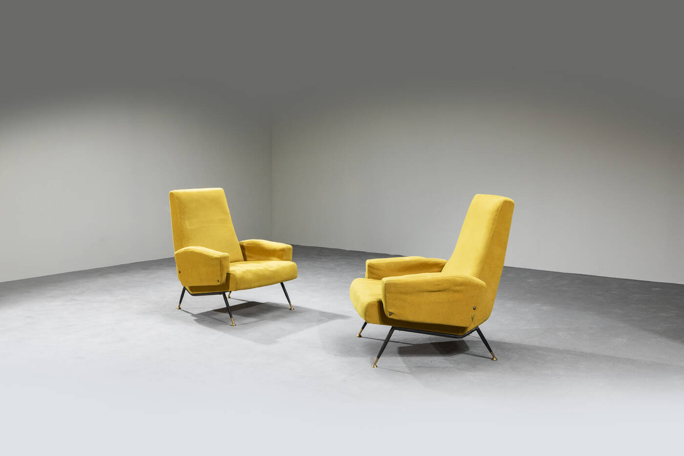 PRODUZIONE ITALIANA - Coppia di poltrone 