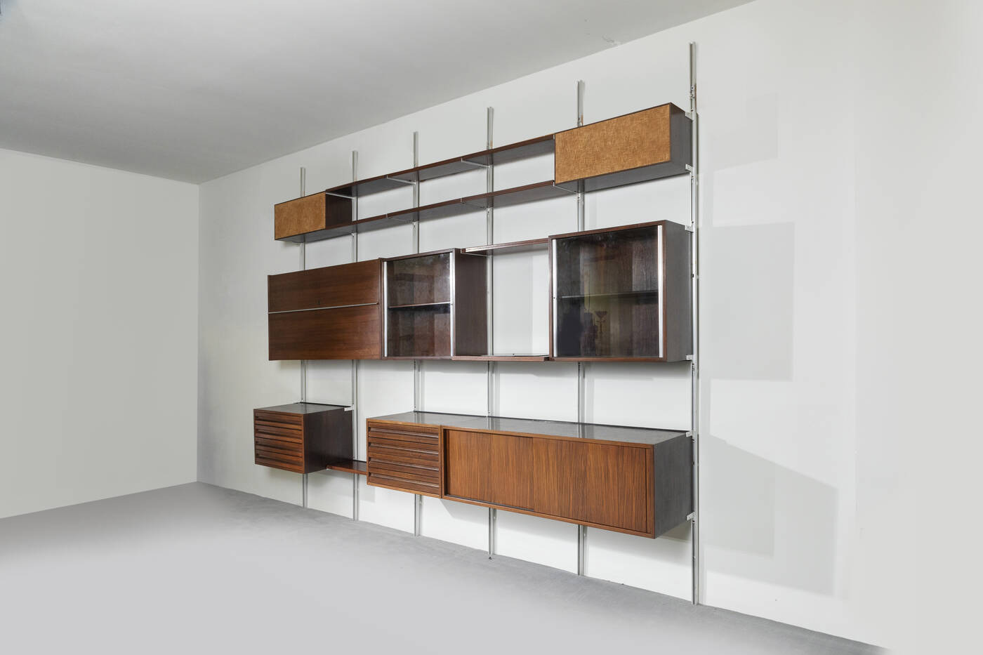 OSVALDO BORSANI - Bookshelf mod. E22