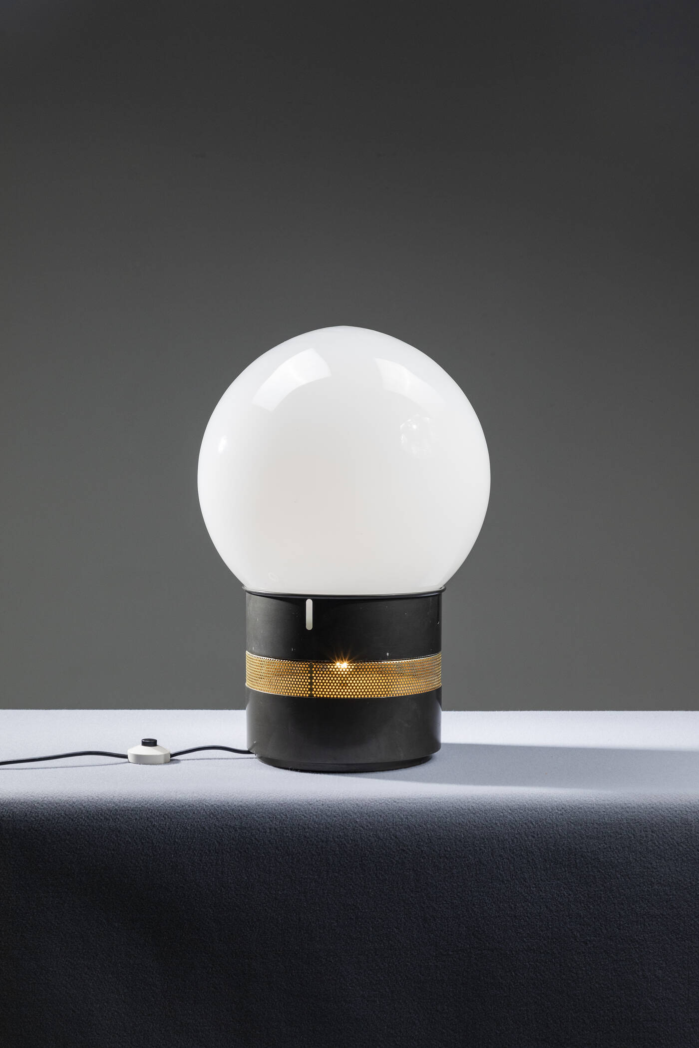 GAE AULENTI - Lampada mod. Mezzo Oracolo