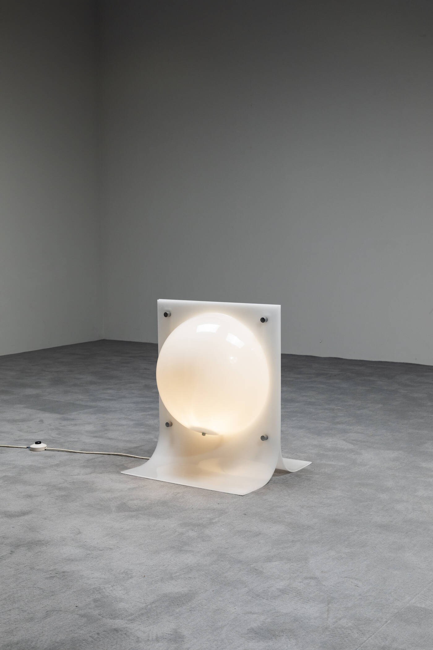 C2 - Lampada da terra