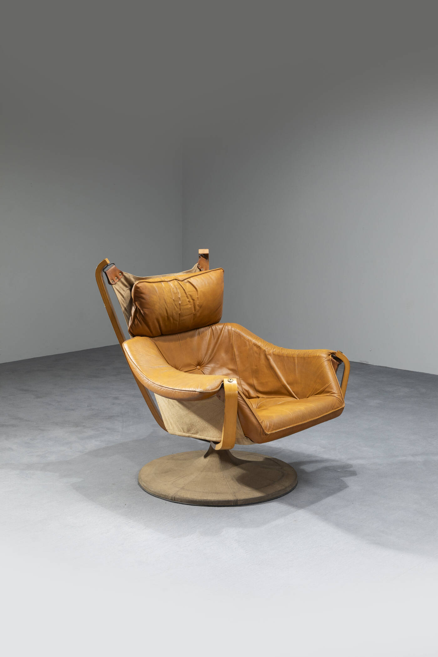 SIGURD RESSELL - Poltrona mod. Falcon