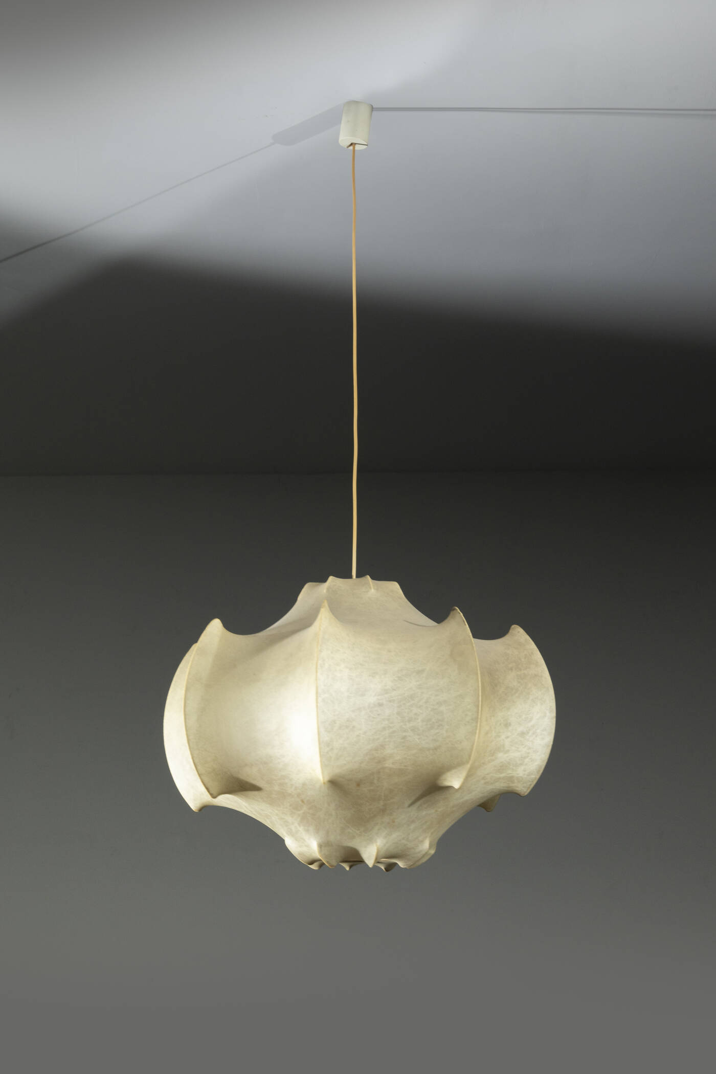 ACHILLE E PIER GIACOMO CASTIGLIONI - Lampada a sospensione mod. Viscontea