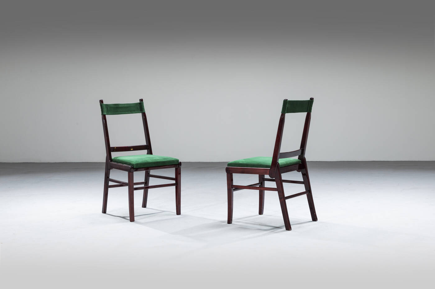 LUIGI CACCIA DOMINIONI - Coppia di sedie mod. S6 ESTE<br>