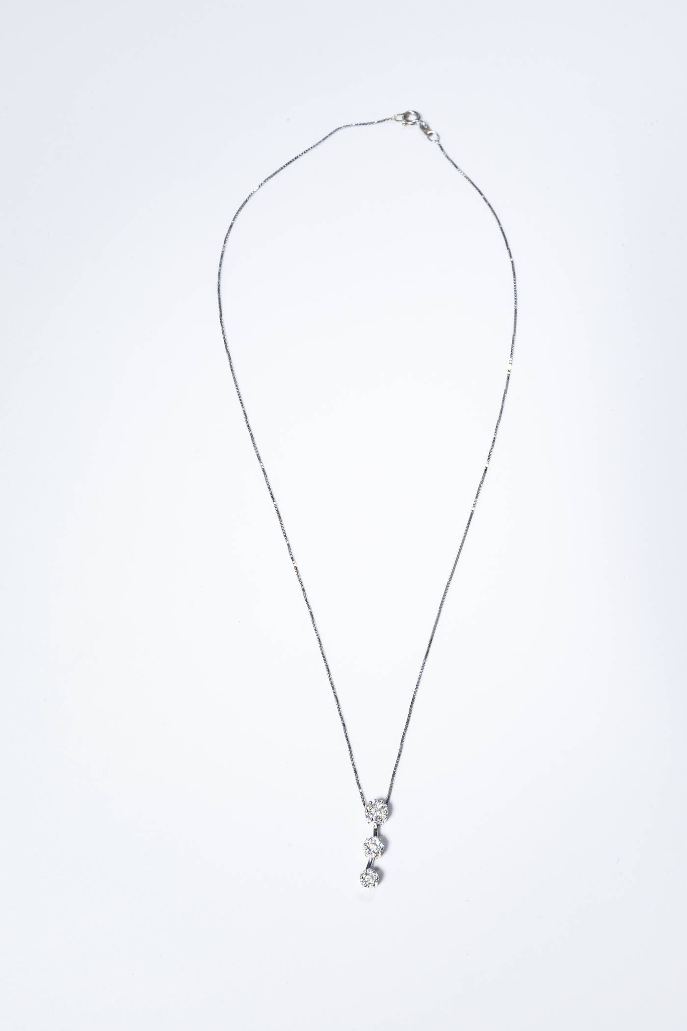 COLLANA CON CIONDOLO