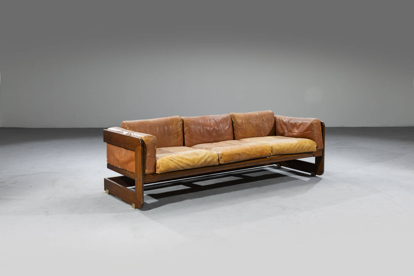 GIUSEPPE RAIMONDI - Divano a tre posti 