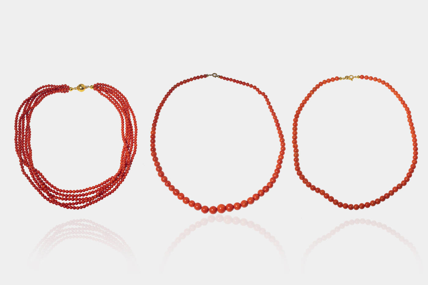 LOTTO DI TRE COLLANE