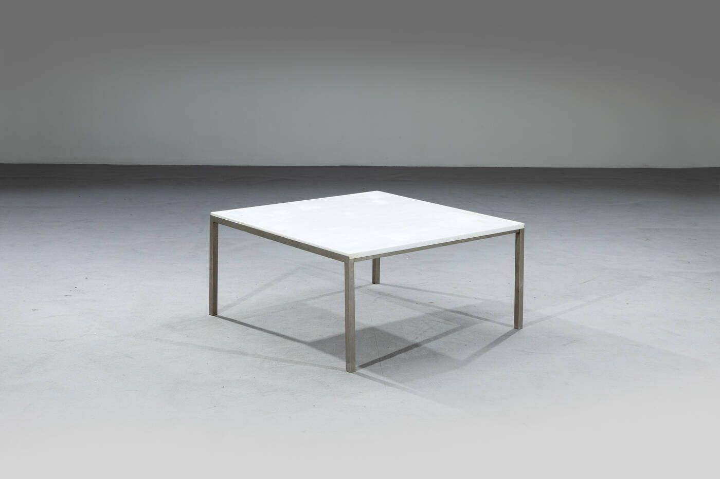 PRODUZIONE ITALIANA - Tavolino 