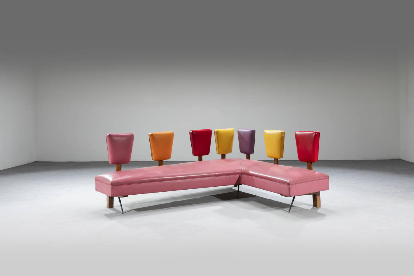 MAURIZIO TEMPESTINI - Grande panca angolare a sette posti