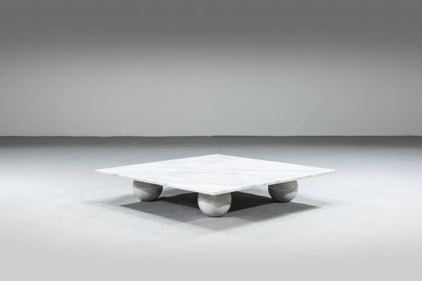 PRODUZIONE ITALIANA - Tavolino 