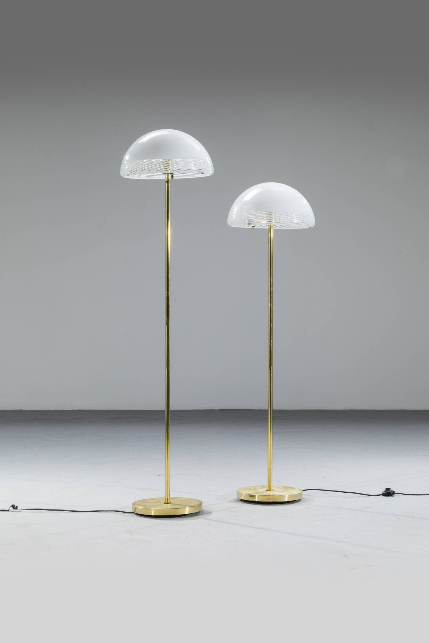 MAZZEGA - Coppia di lampade da terra mod. LT 349 e LT 350