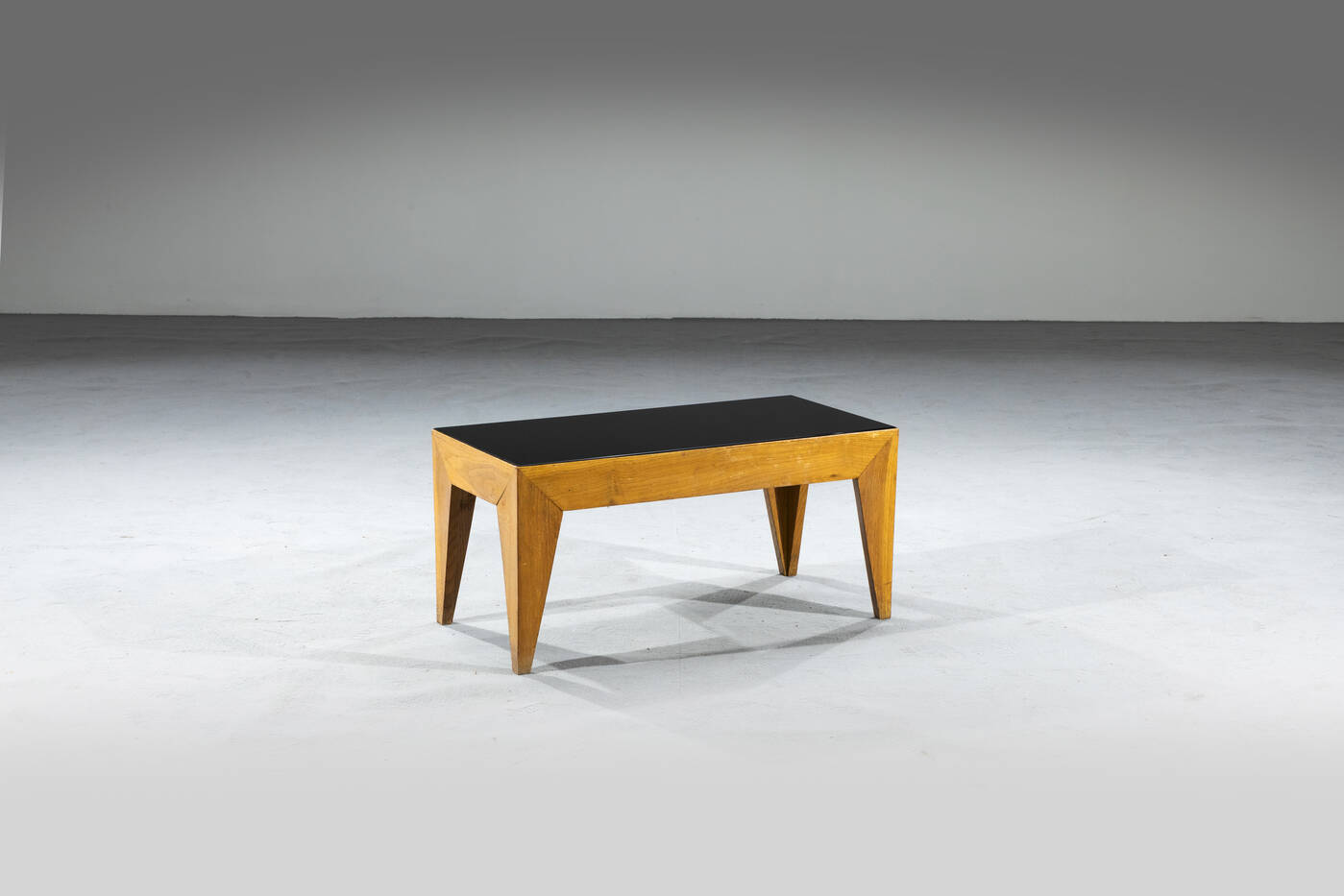 PRODUZIONE ITALIANA - Tavolino 