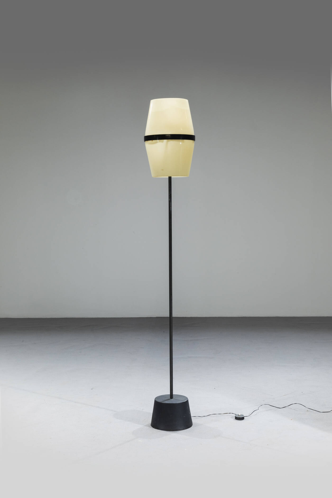 MENGHI ROBERTO - Lampada da terra