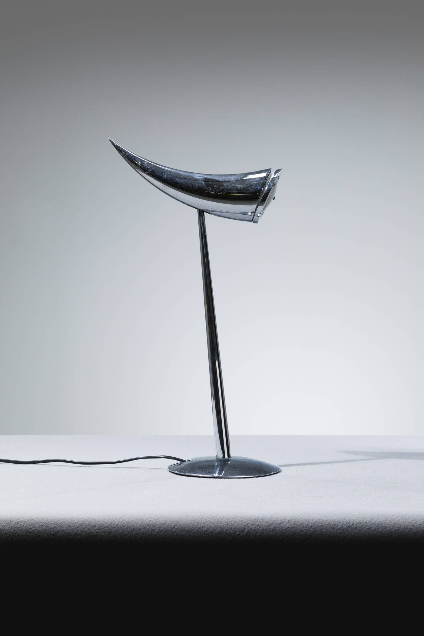 PHILIPPE STARCK - Lampada da tavolo mod. Arà