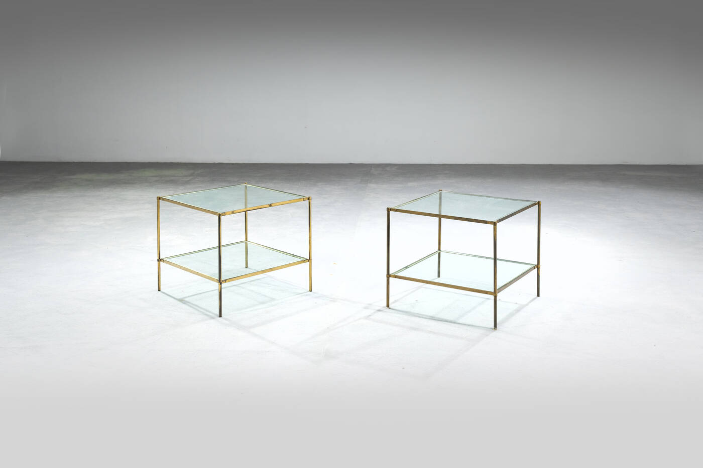 CORRADO CORRADI DELL'ACQUA - Coppia di comodini mod. T12 Montecarlo