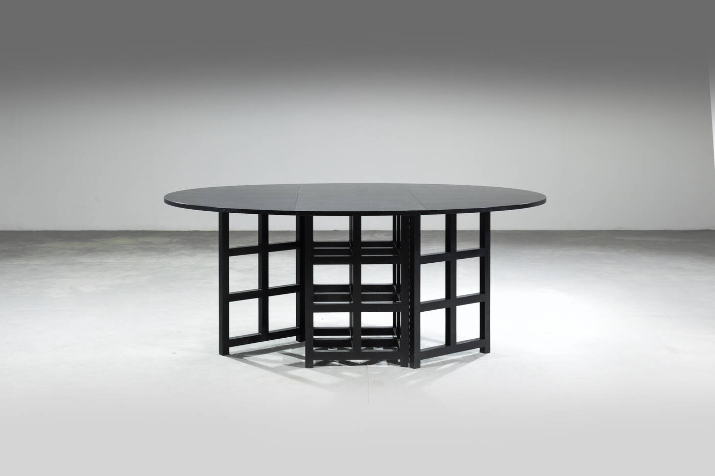 CHARLES RENNIE MACKINTOSH - Tavolo mod. 809