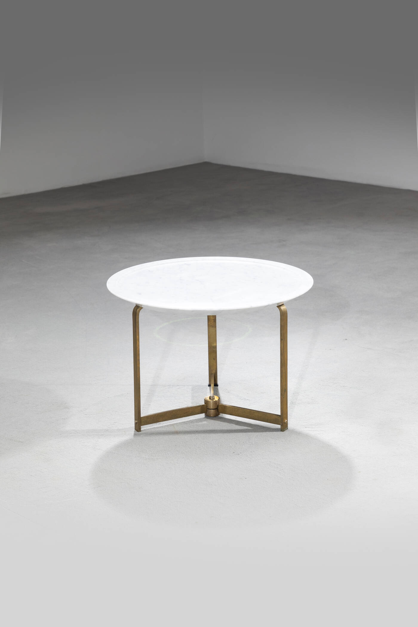 PRODUZIONE ITALIANA - Tavolino