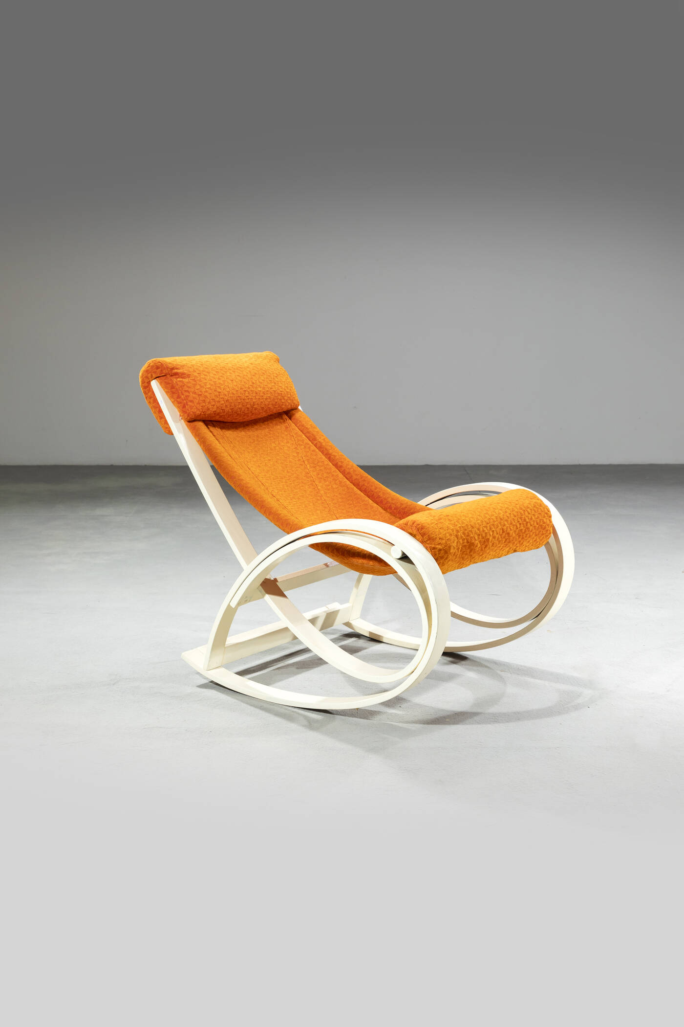 GAE AULENTI - Poltrona a dondolo mod. Sgarsul