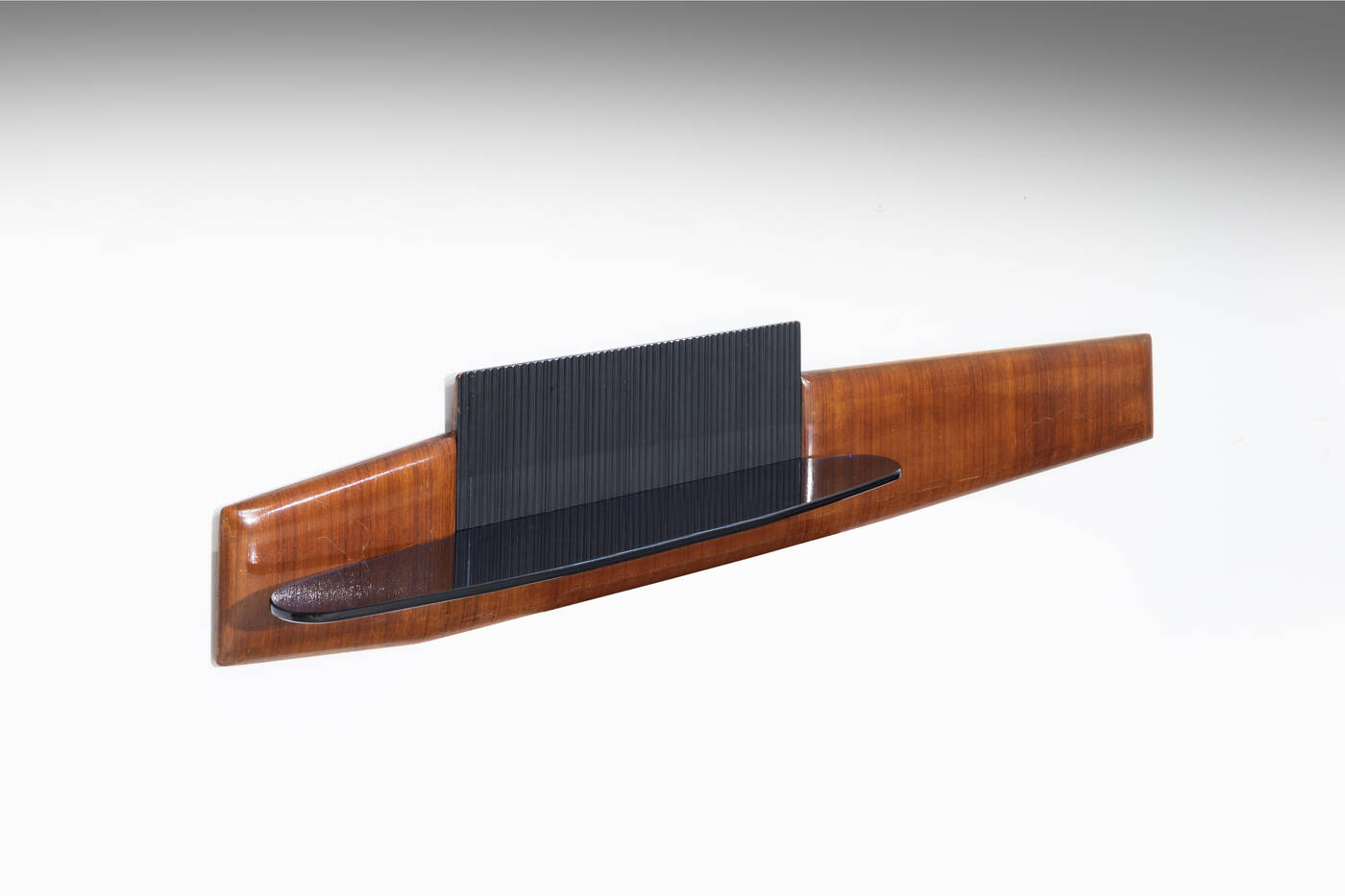 VITTORIO DASSI - Mensola a sospensione