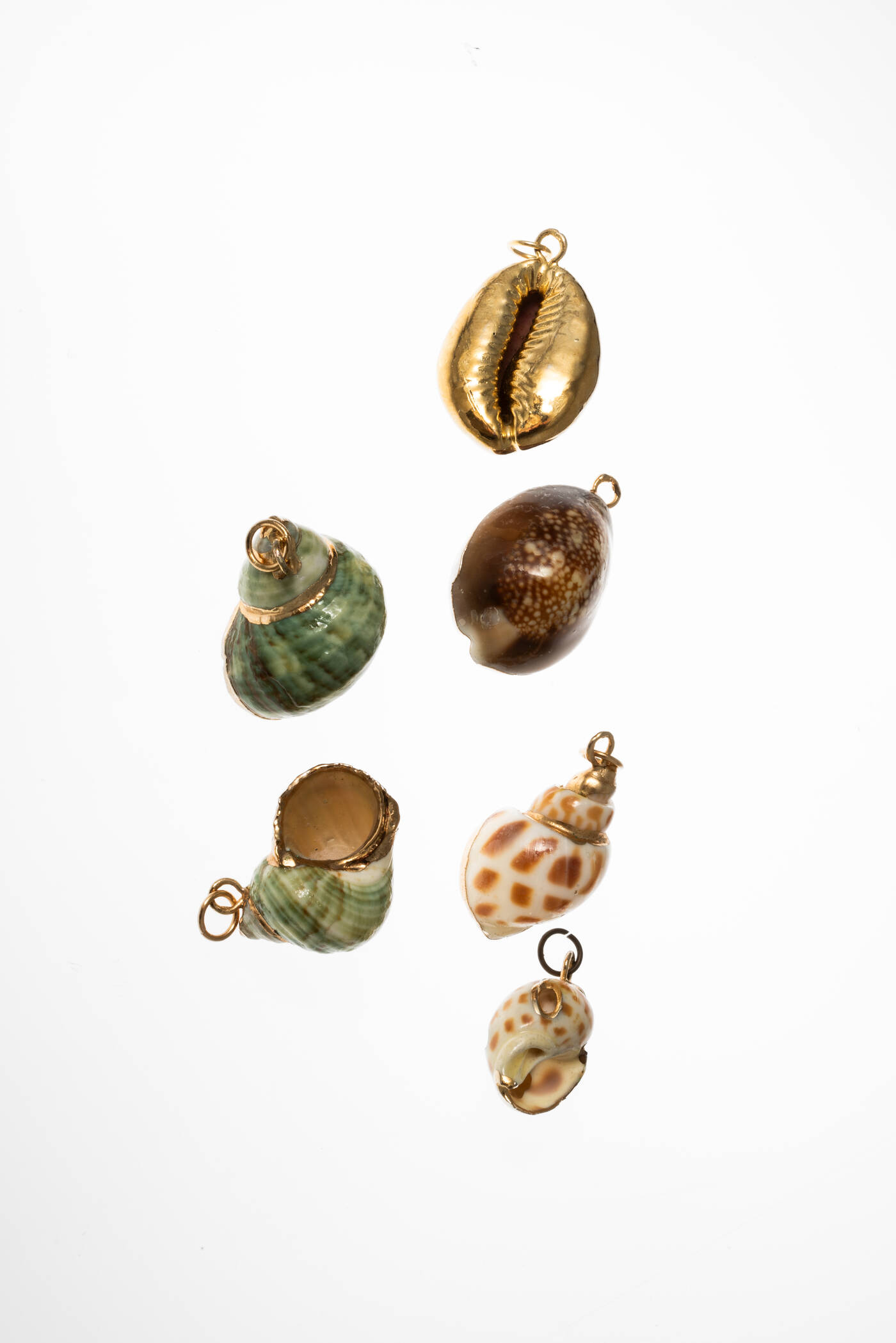 LOTTO DI SEI CIONDOLI 