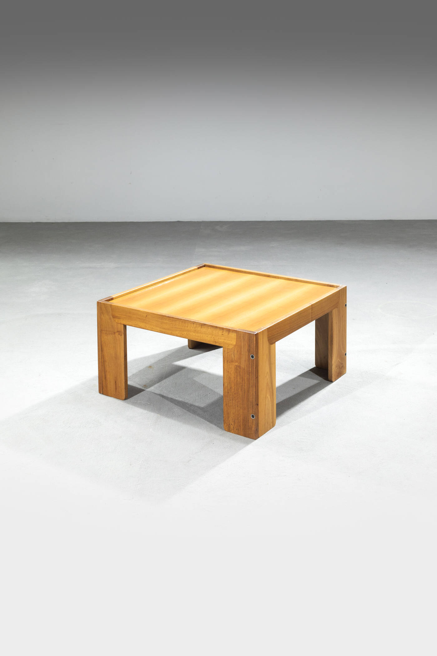 AFRA E TOBIA SCARPA - Tavolino mod. 771