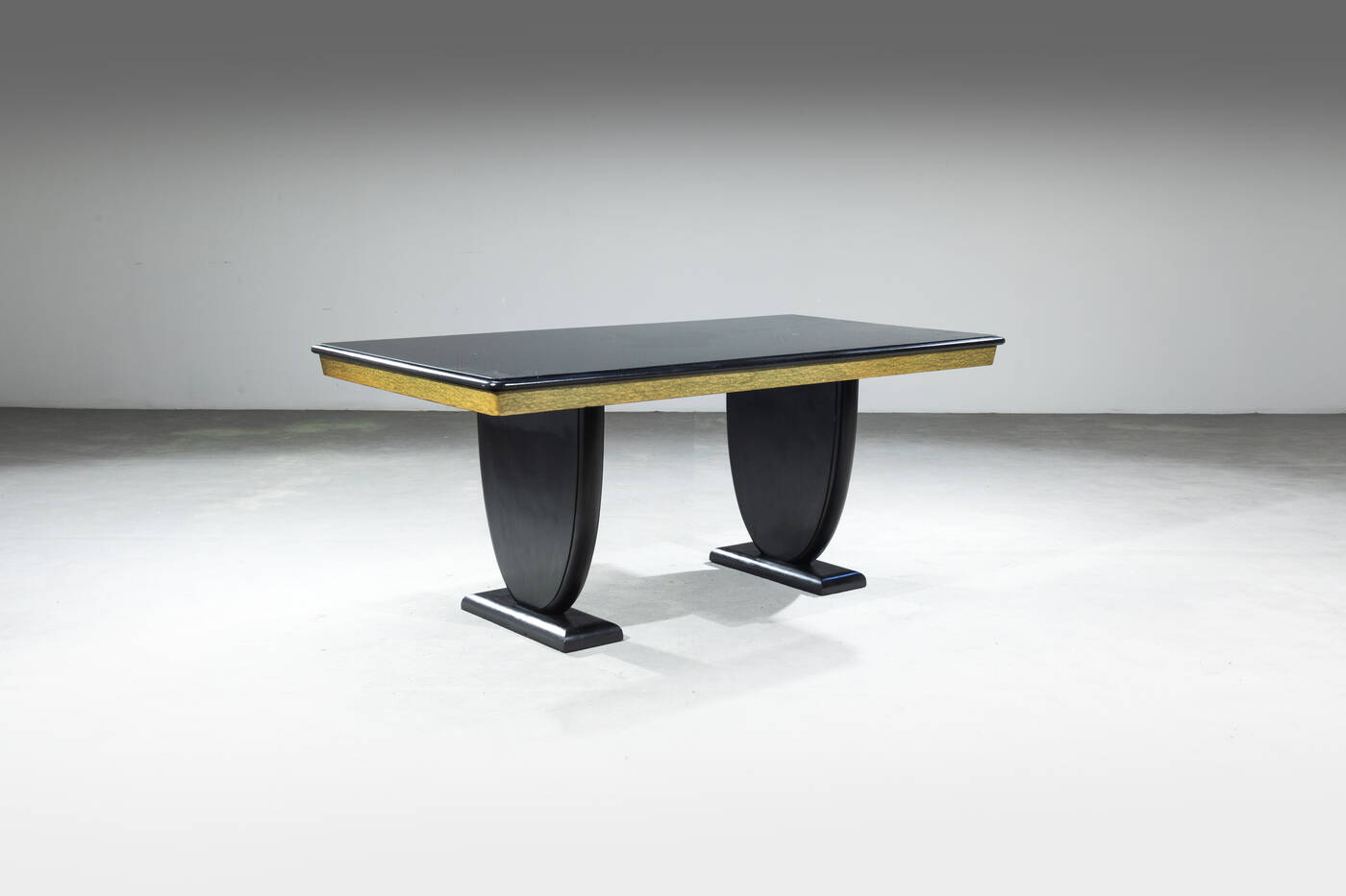 VITTORIO VALABREGA - Tavolo