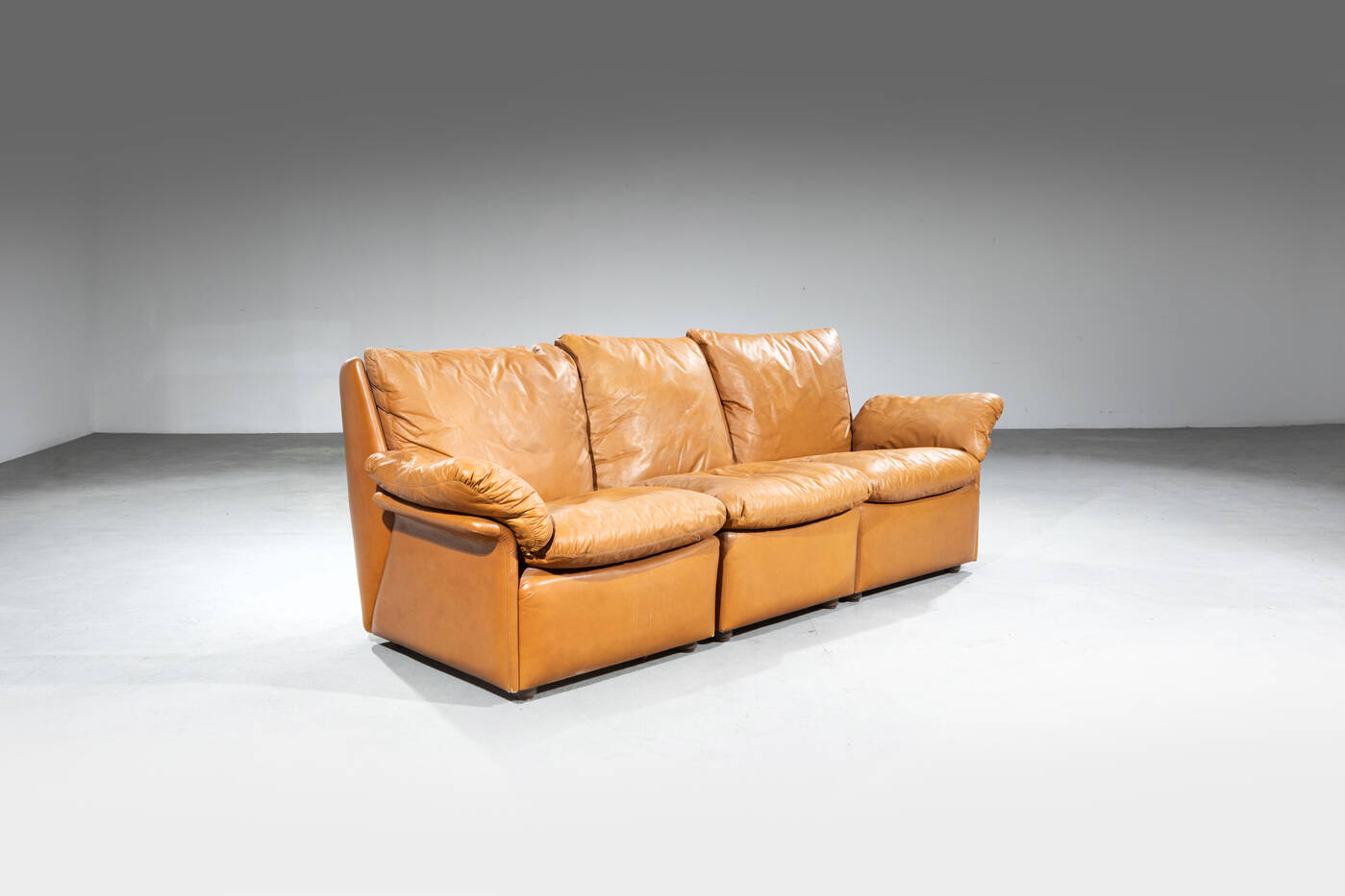 PRODUZIONE ITALIANA - Divano modulare a tre posti