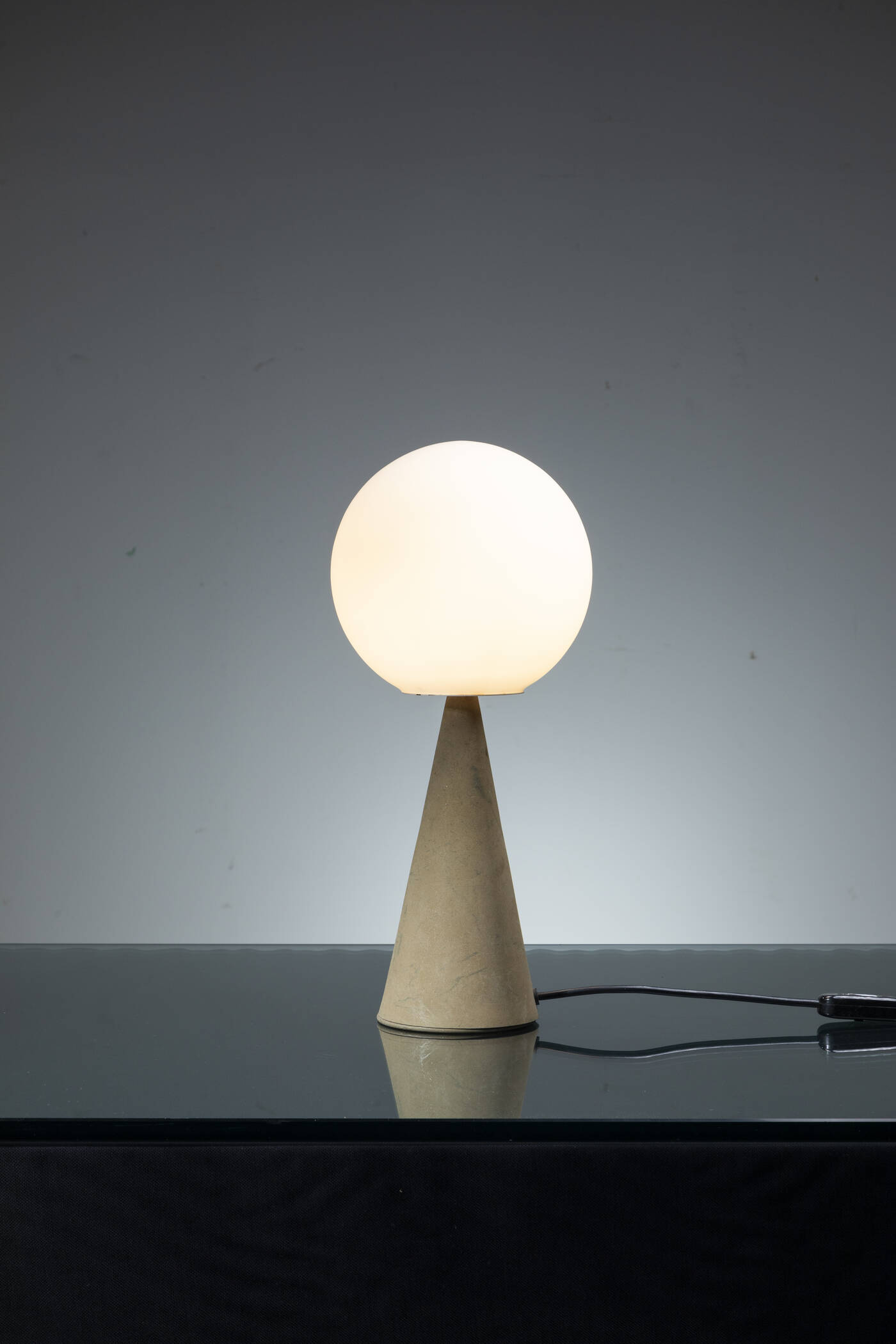 GIO PONTI - Lampada da tavolo mod. Bilia