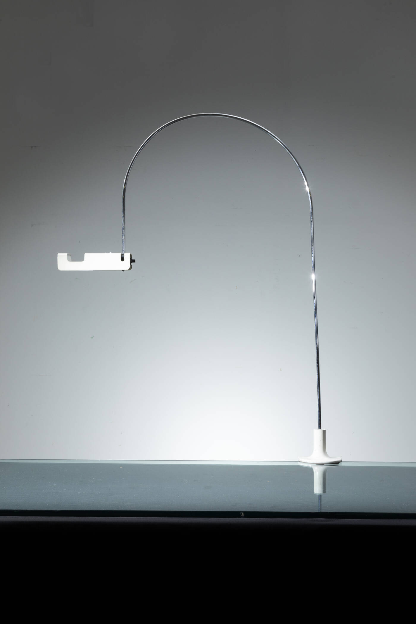 JOE COLOMBO - Lampada da tavolo a morsetto mod. Spider