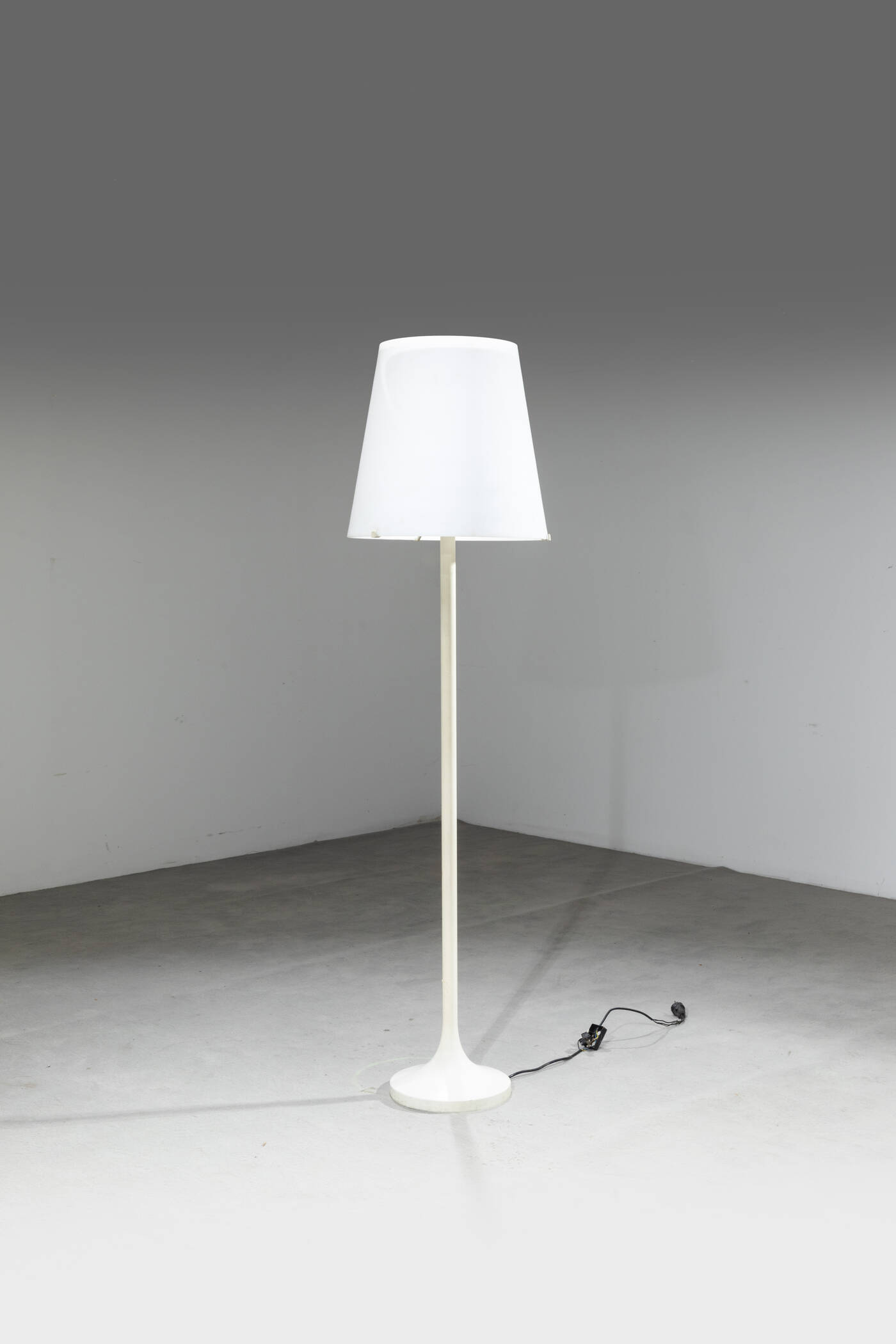 MAX INGRAND - Lampada da terra mod. 2482