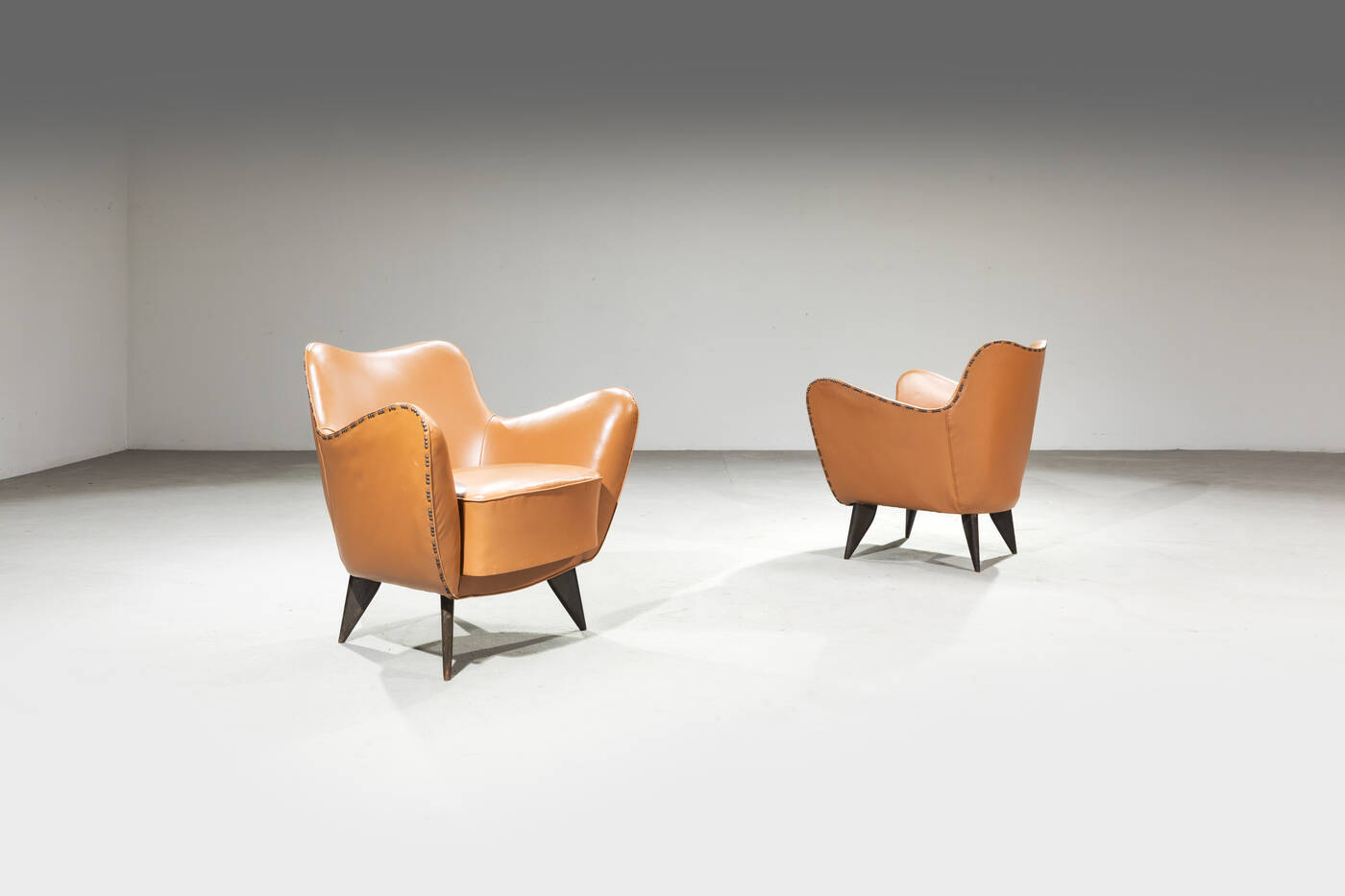 GIULIA VERONESI - Coppia di poltrone mod. Perla