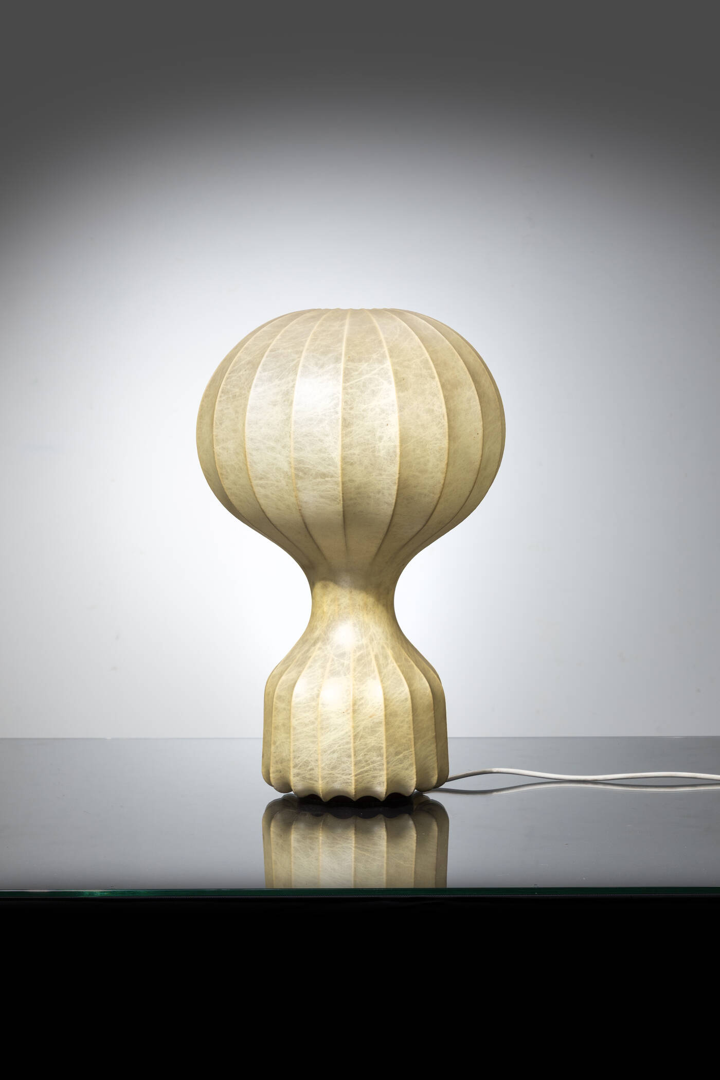 ACHILLE E PIER GIACOMO CASTIGLIONI - Lampada da tavolo mod. Gatto