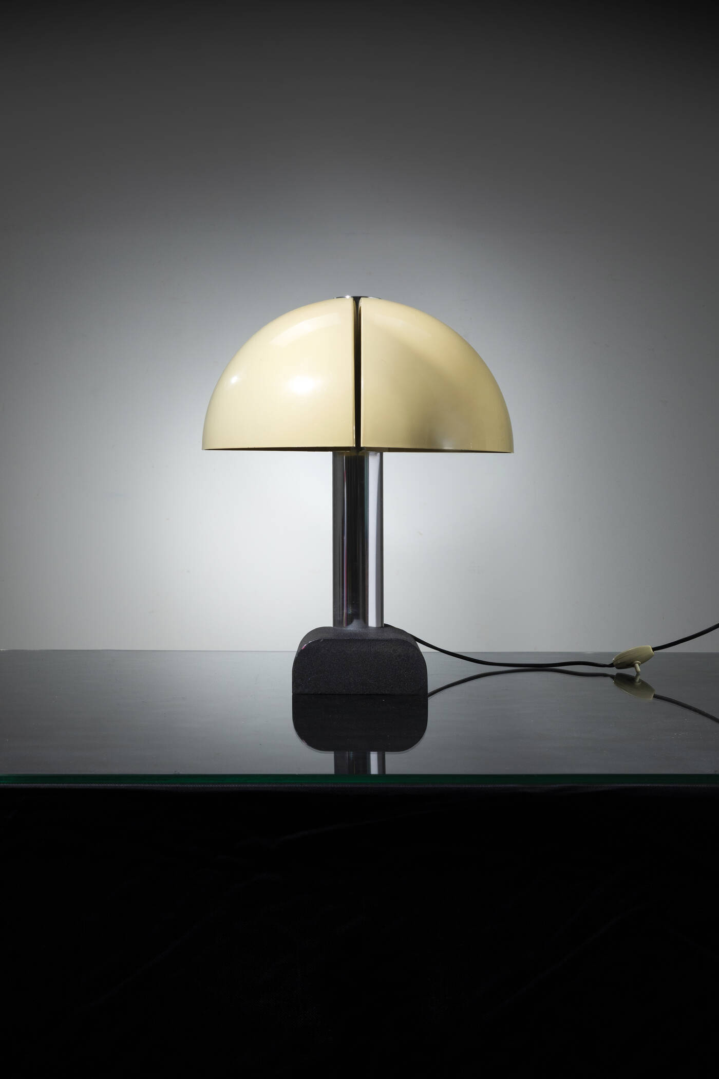 DANILO E CORRADO AROLDI - Lampada da tavolo mod. Spicchio