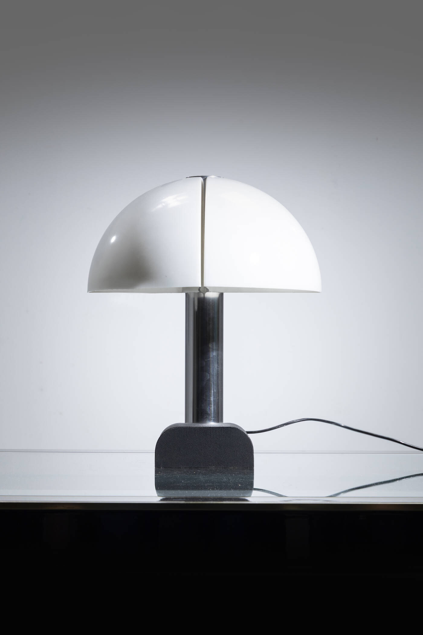 DANILO E CORRADO AROLDI - Lampada da tavolo mod. Spicchio