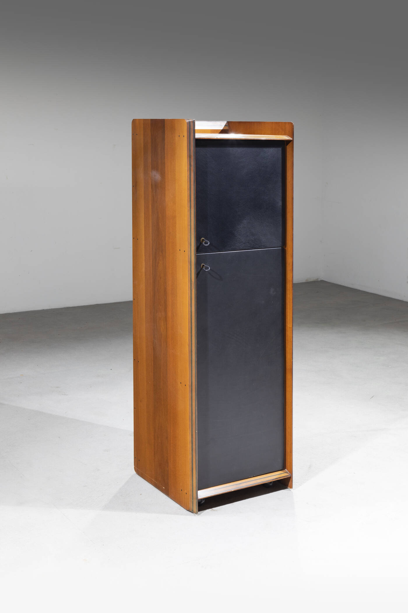 AFRA E TOBIA SCARPA - Mobile contenitore