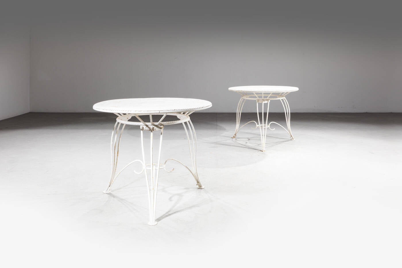 PRODUZIONE ITALIANA - Coppia di tavoli