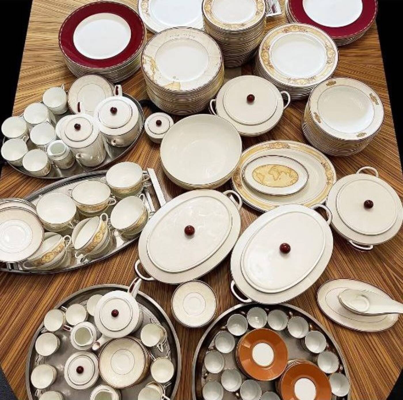 RICHARD GINORI - Collezione di porcellane Prima Classe