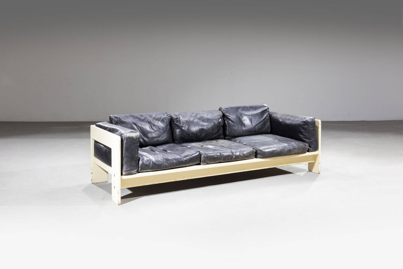 AFRA E TOBIA SCARPA - Divano a tre posti mod. Bastiano