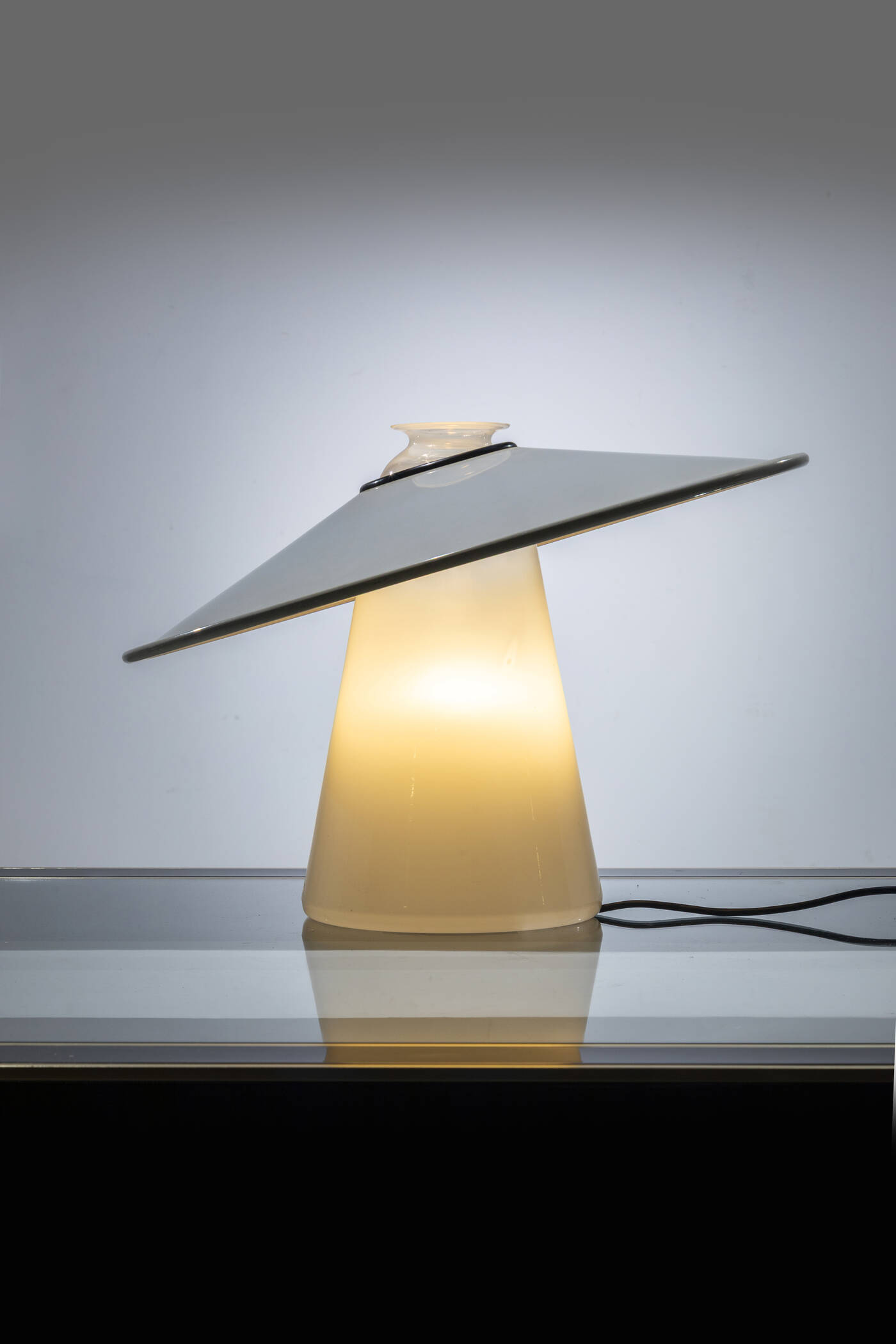 DE PAS, D'URBINO, LOMAZZI - Lampada da tavolo mod. Alfiere