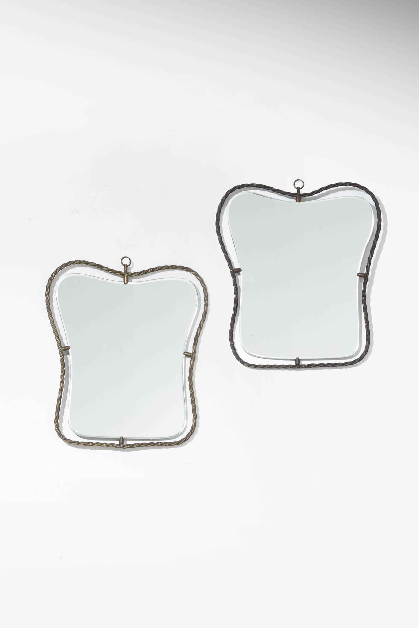 PRODUZIONE ITALIANA - Coppia di specchi da parete