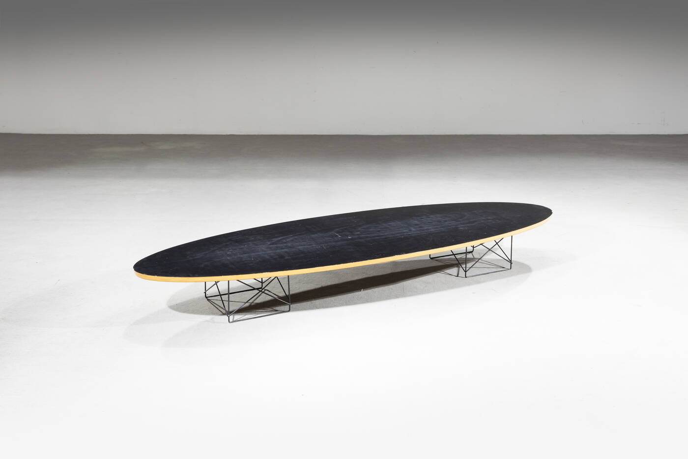 CHARLES E RAY EAMES - Tavolino mod. Surf