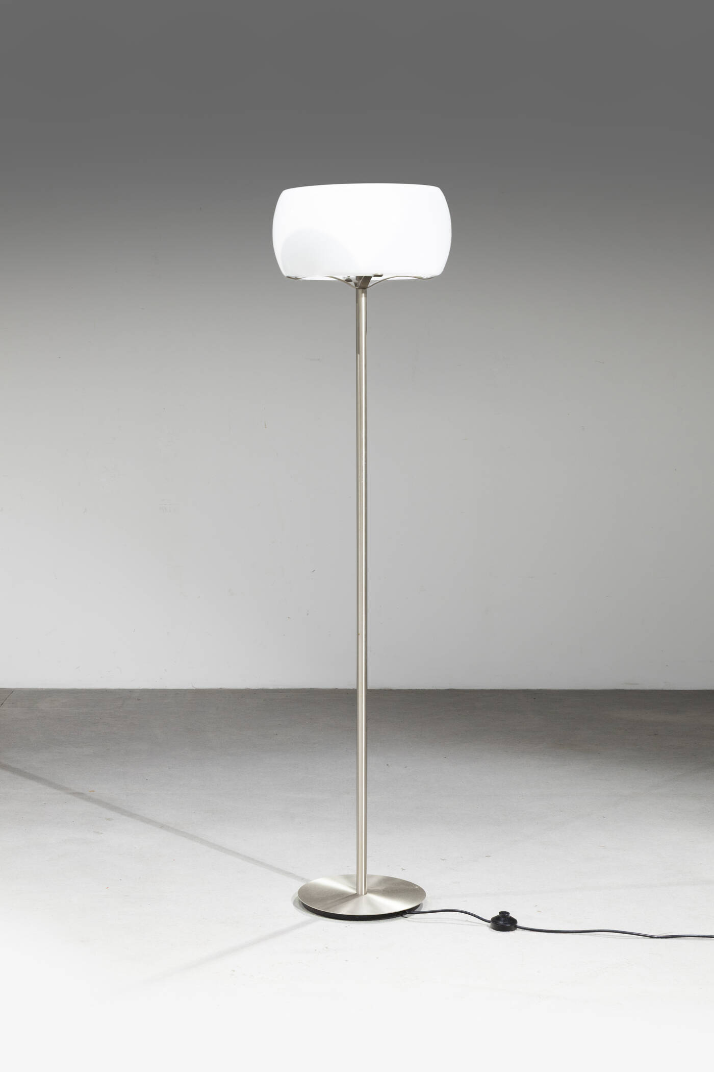 VICO MAGISTRETTI - Lampada da terra mod. Omega